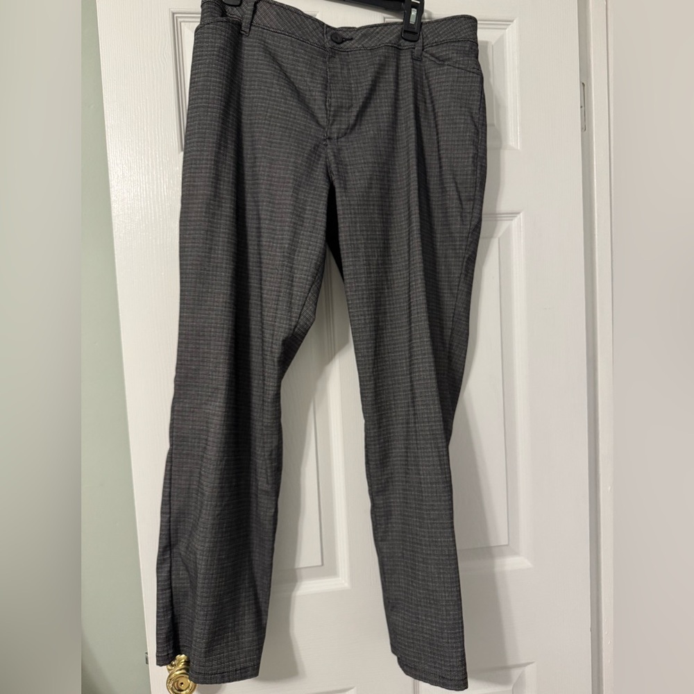 Lee Black and White Checkered Straight Leg Dress Pants